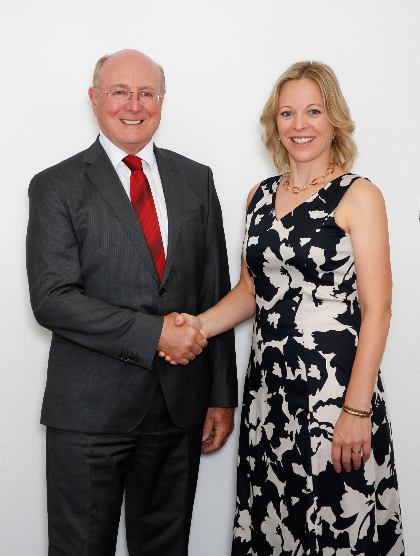 Mag. Elisabeth Redhammer-Raab, öffentliche Notarin in Ried im Innkreis